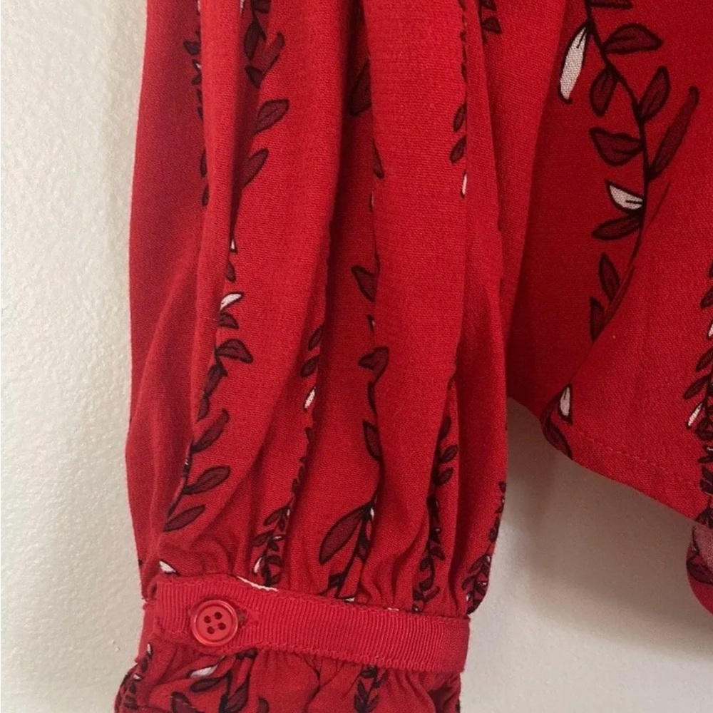 Red Patterned Women's Top - Picture 3 of 4